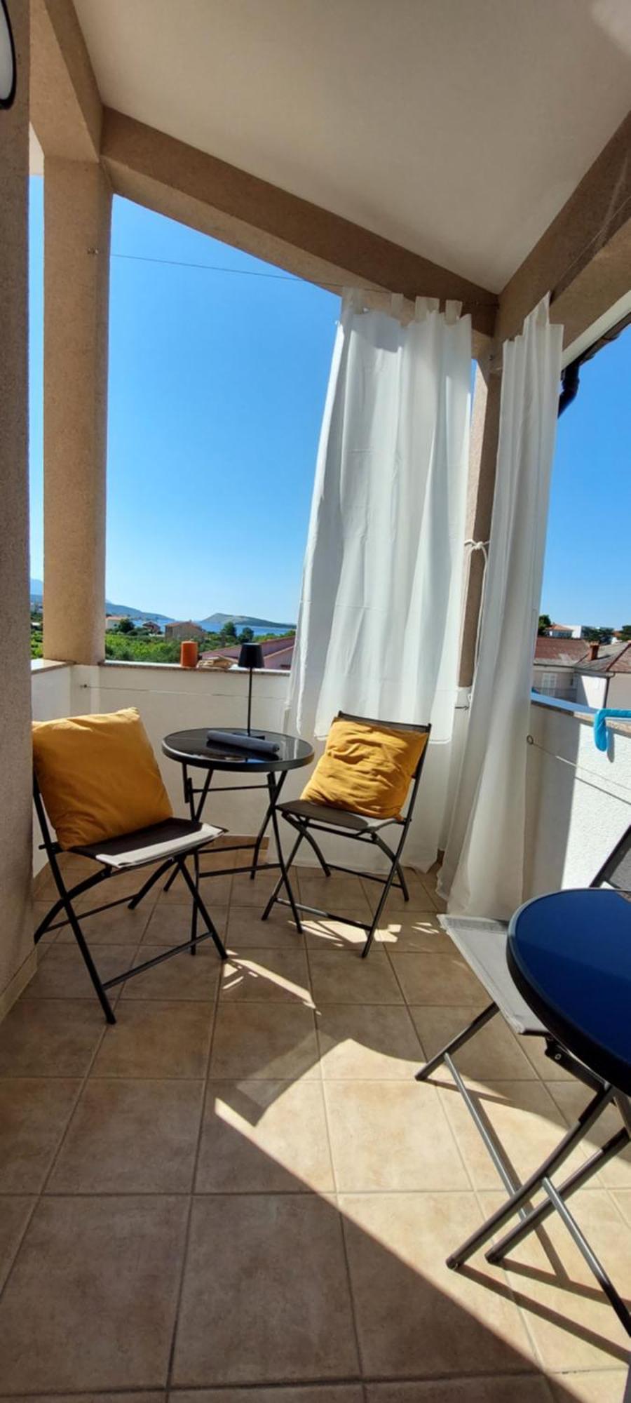 Apartments Leon 2 Banjol エクステリア 写真