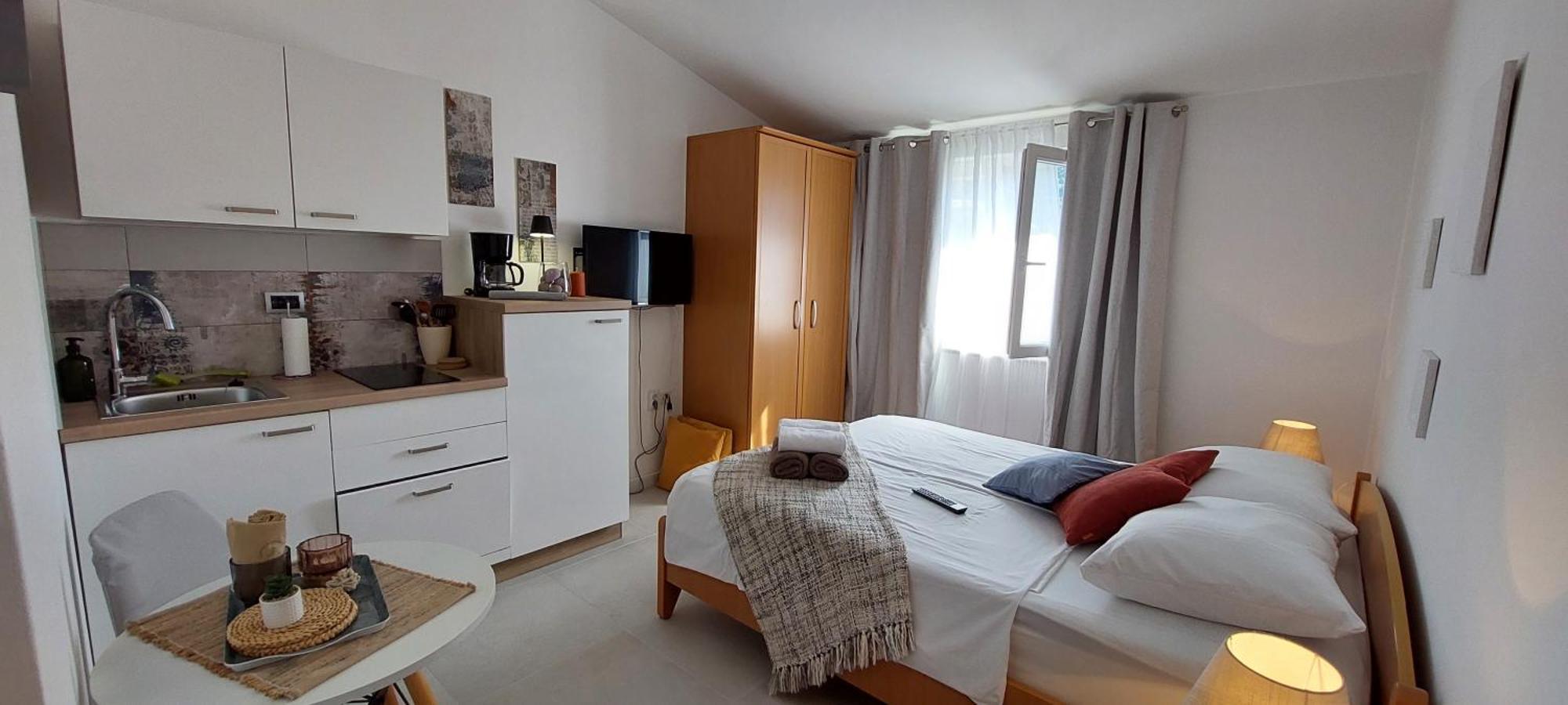 Apartments Leon 2 Banjol エクステリア 写真